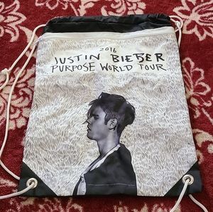 Justin Bieber sinch bag